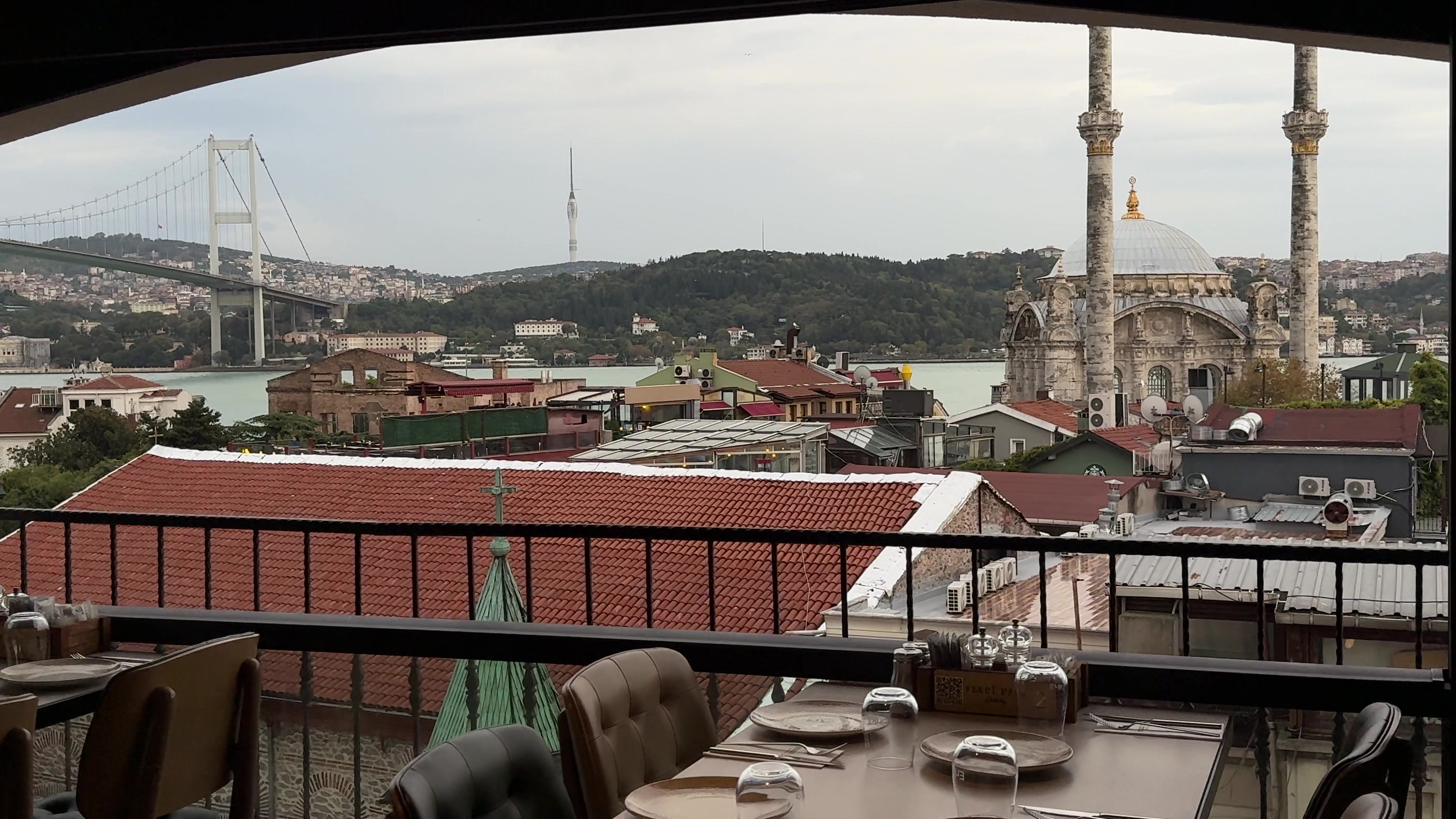 Boğaz’a açılan soframız